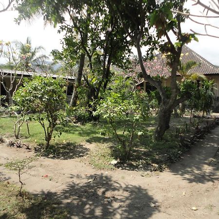 Pakuna Beach Senggigi Buitenkant foto